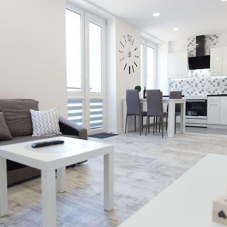 Md Apartment Top Location City Center Białystok Exteriör bild